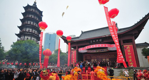 绳金塔庙会图片