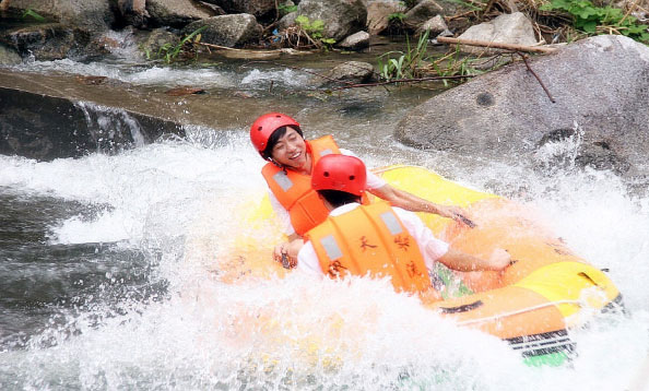 奉新仰天峡漂流