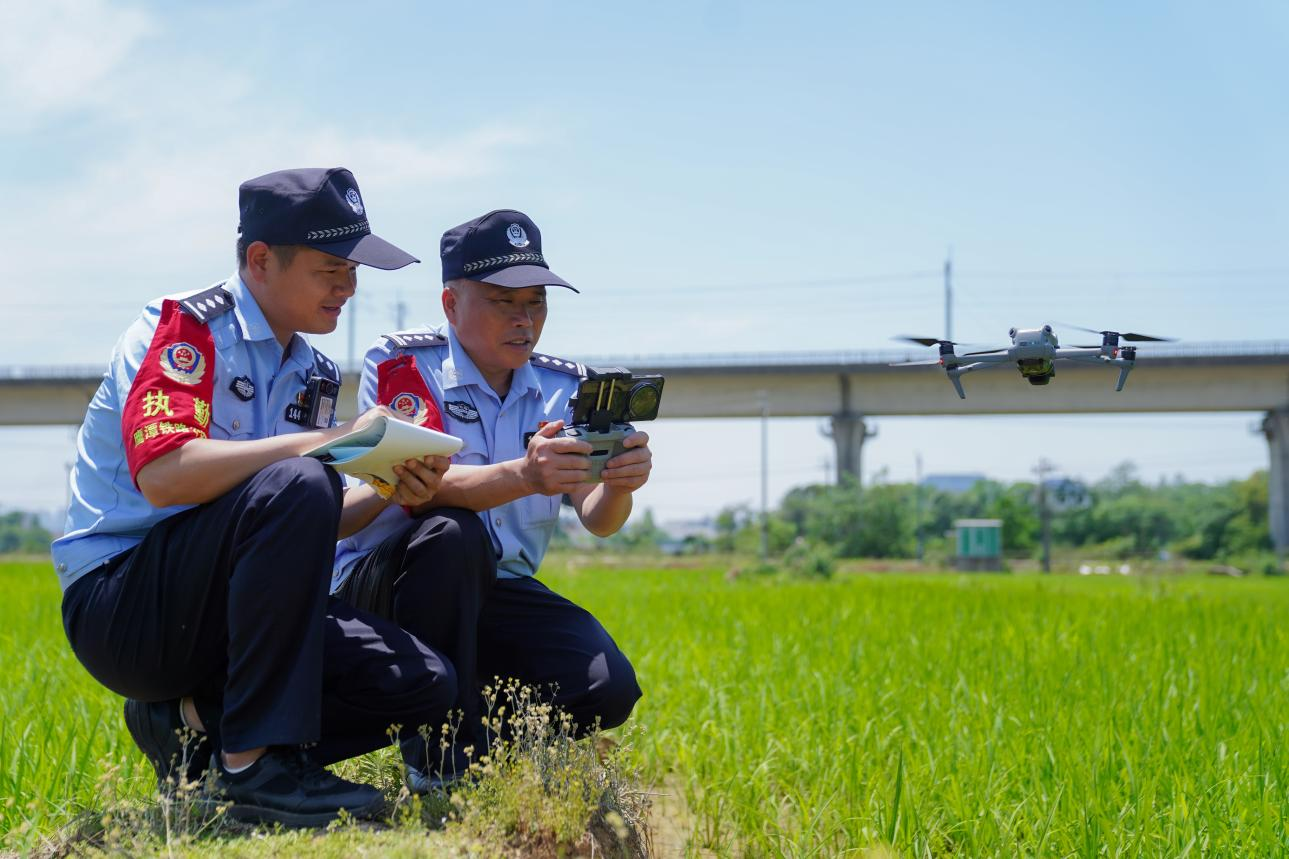 寻找最美线路民警:王坚的三十载护路人生_fororder_图片11