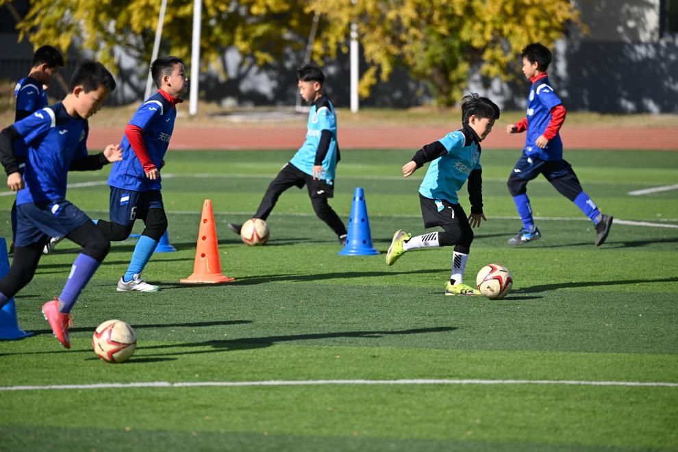 两会现场速递｜让校园随处有奔跑的身影、爽朗的笑声——代表委员热议学生体质强健计划