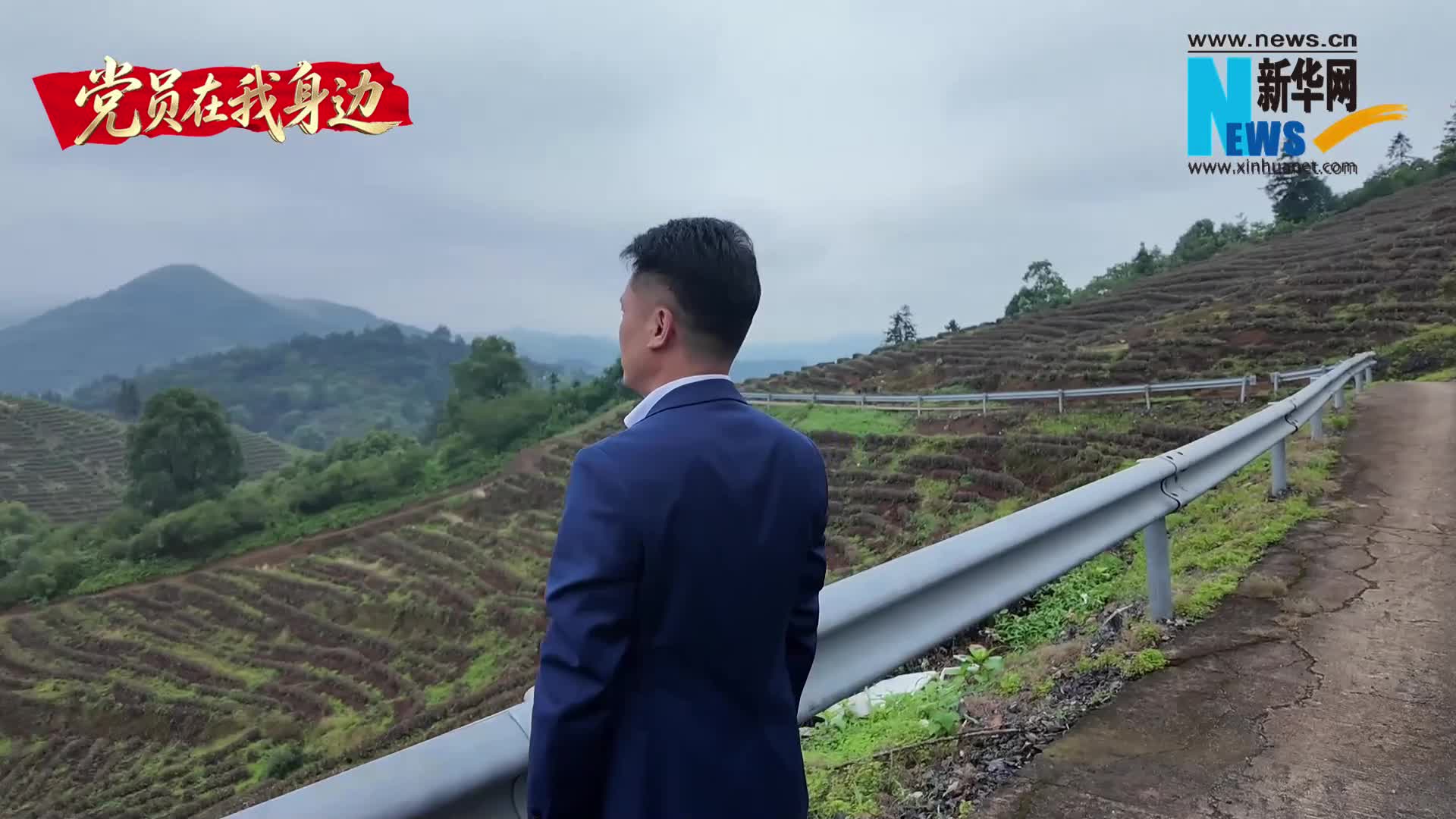 这位“守村人”把家乡拍“火”了