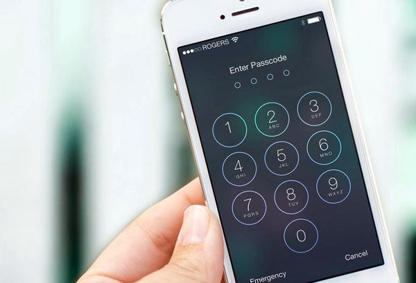 苹果iPhone密码输错5次可能要等45年再试