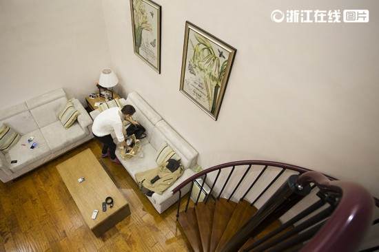 俏洋妞的杭州留学生活 课余时间还要做兼职