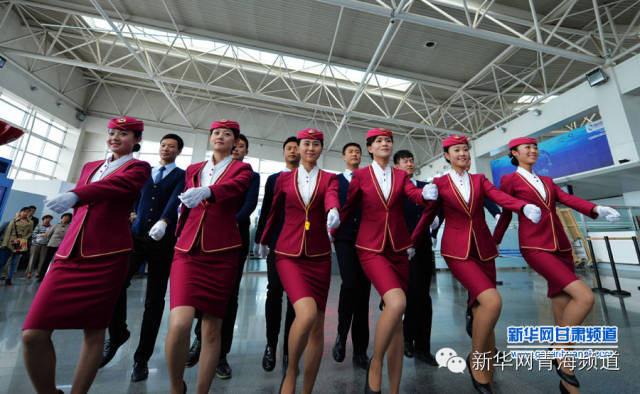 就是这么美!兰新高铁动姐PK 青海动姐