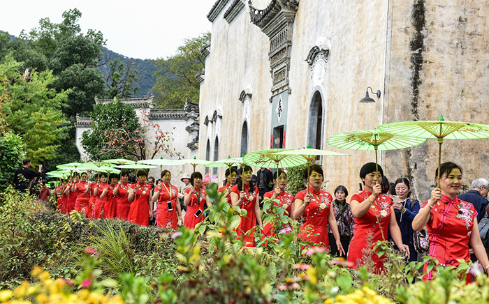 婺源篁嶺：魅力旗袍秀 盡顯中國美