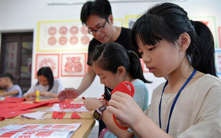 體驗非遺魅力 享受快樂暑期