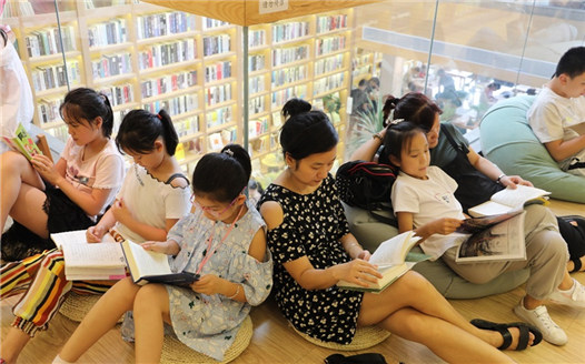 江西南昌：書香相伴度暑假