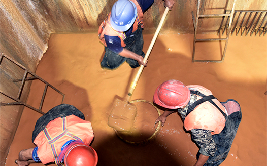 穿越高鐵隧道的&ldquo;清道夫&rdquo;