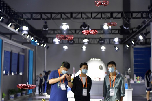 “硬核”科技产品亮相中国卫星导航成就博览会