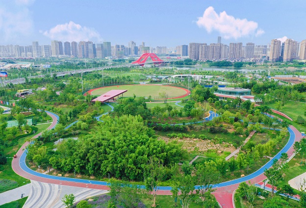 我们坚持把高标准高品位贯穿发展全过程各领域