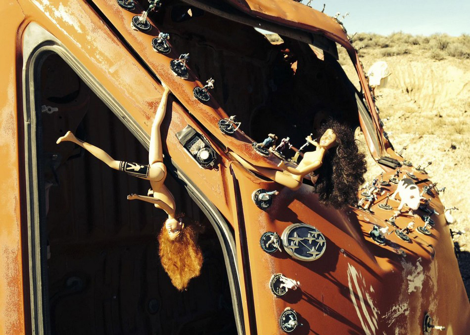 美国汽车森林:沙漠里的另一类艺术