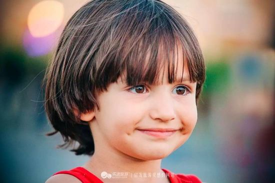 头巾遮不住伊朗美女的风情万种