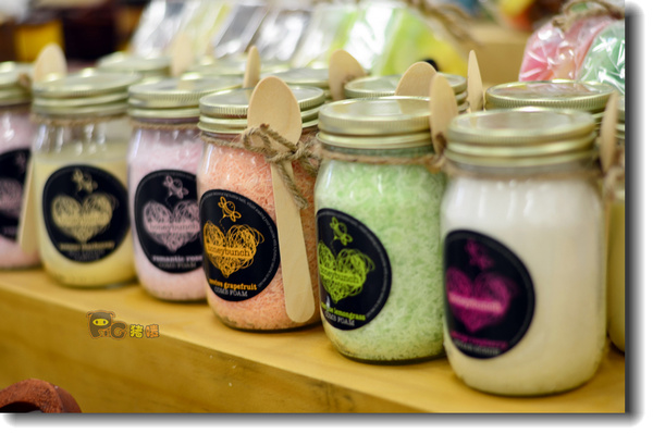 赏樱于黄山鲁,游艇会觅星爷美人鱼影踪