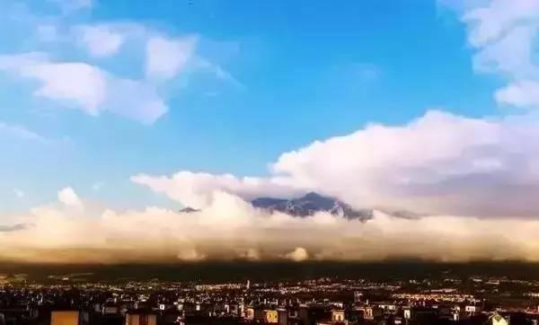 你的诗和远方在哪里?我们一路向西去大理